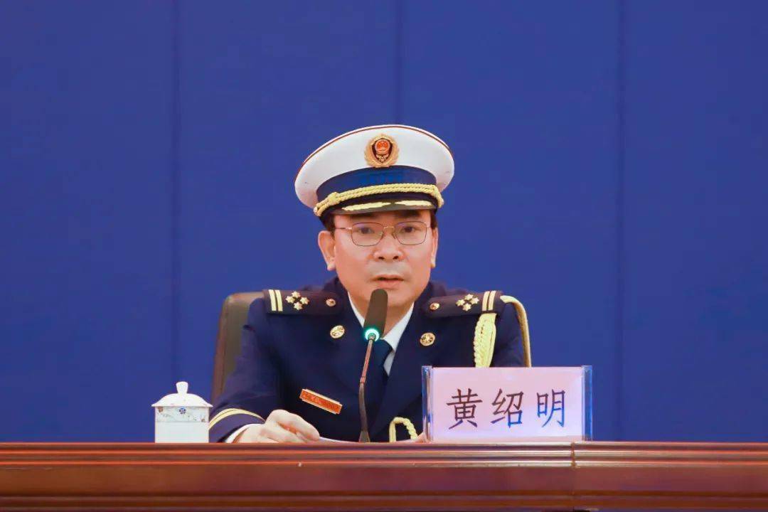 钦州海警大队长图片