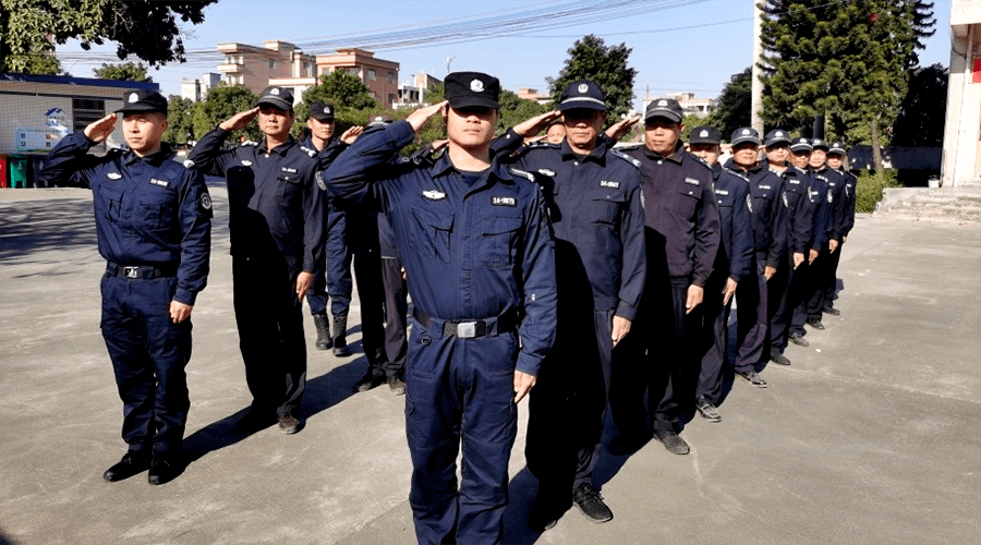 社會公開招收20名普通輔警5名110接警員5名應急勤務輔警現公告如下:一