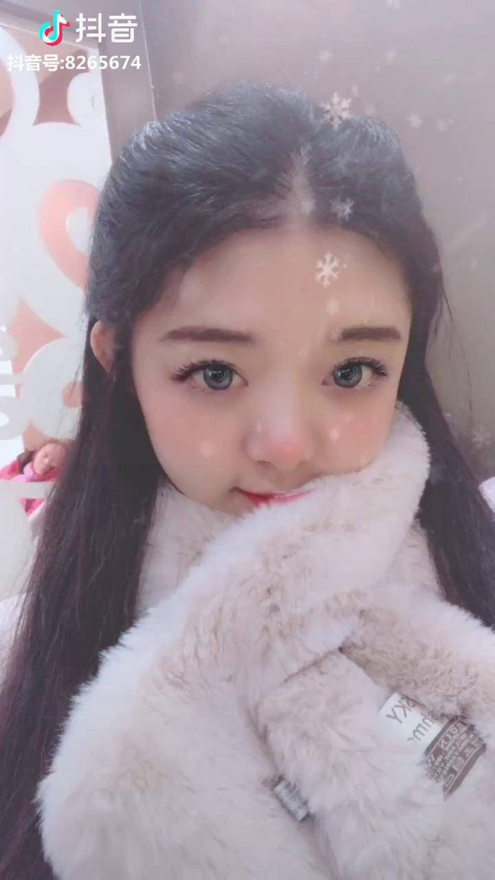 你是冬日里的冰美人特效太好看了伐