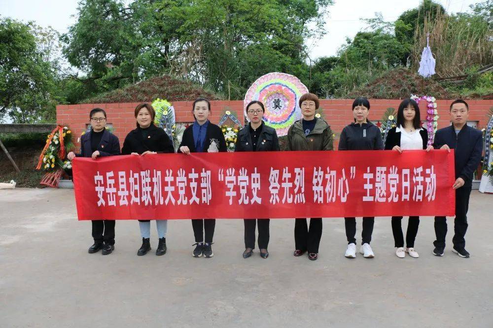 荣立特等功的郭长印烈士……他们的英雄事迹,令每位同志肃然起敬,也让