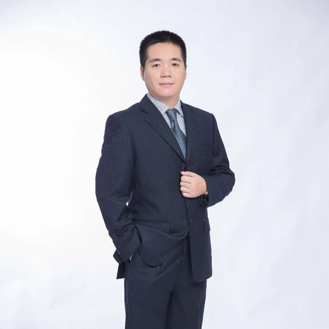 节目邀请到了复旦大学附属眼耳鼻喉科医院耳鼻喉科副主任医师孙希才