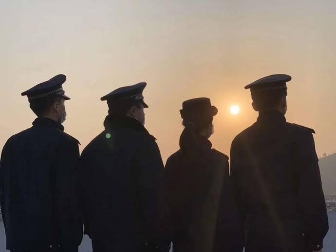 警察故事续集完整版 39133300c63d44219ea1dc6ed85103a4.jpeg