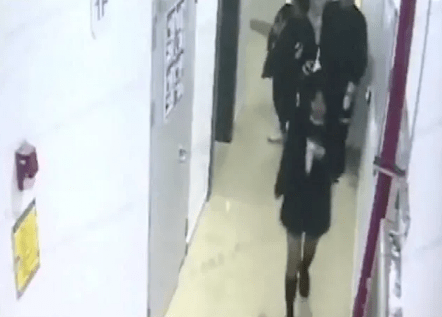 18岁女生发现自己是男的 c2215f488fe246088a2ecfa0351af129.png