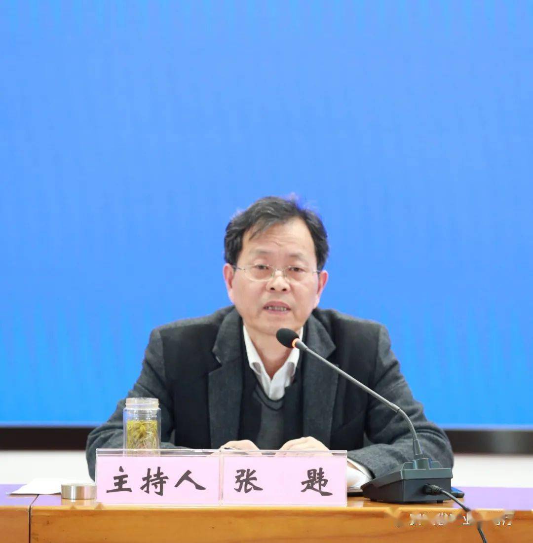 发布人:安徽农业大学副校长,省小麦赤霉病防控技术专家组组长 操海群