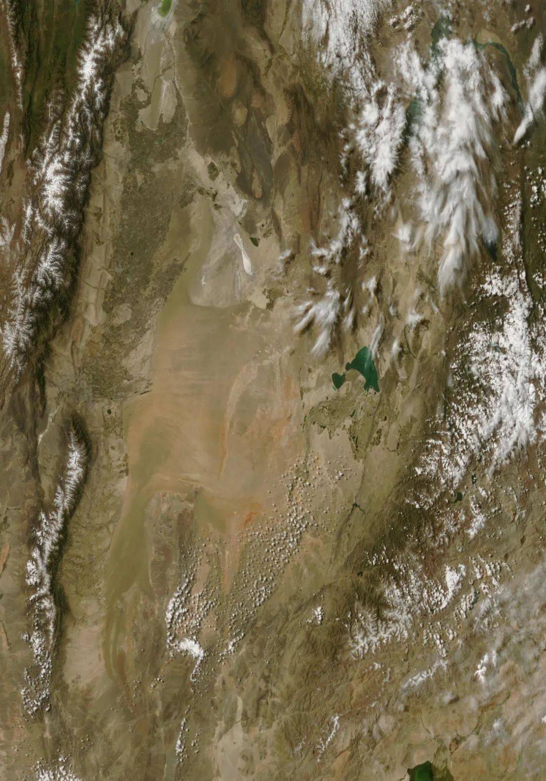 气象卫星告诉你什么是新疆