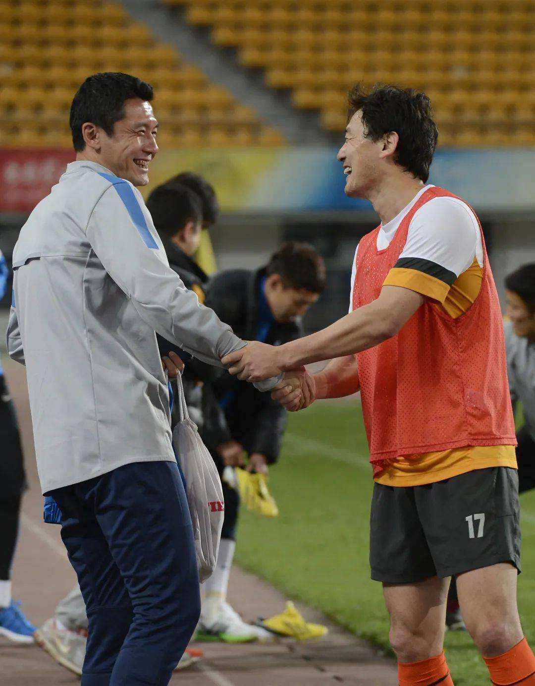 中国第一位登陆五大联赛的球员今天拿起了u16国足的教鞭