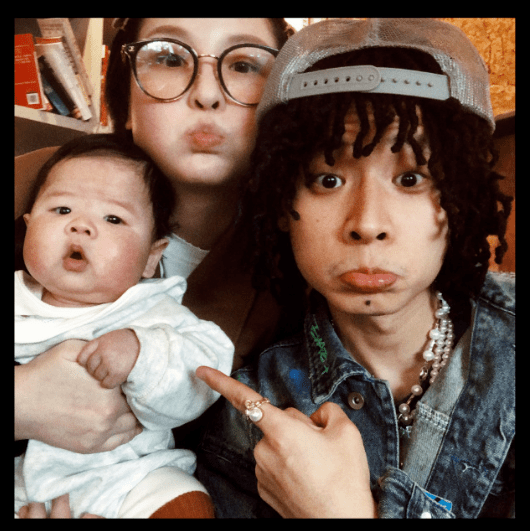 而对于自己儿子的期望,bridge也只是希望他能成为一个健康快乐的人