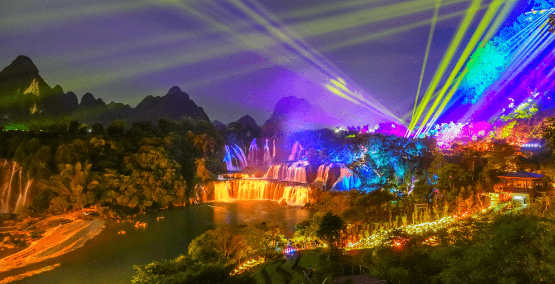 下一站,德天跨国瀑布!