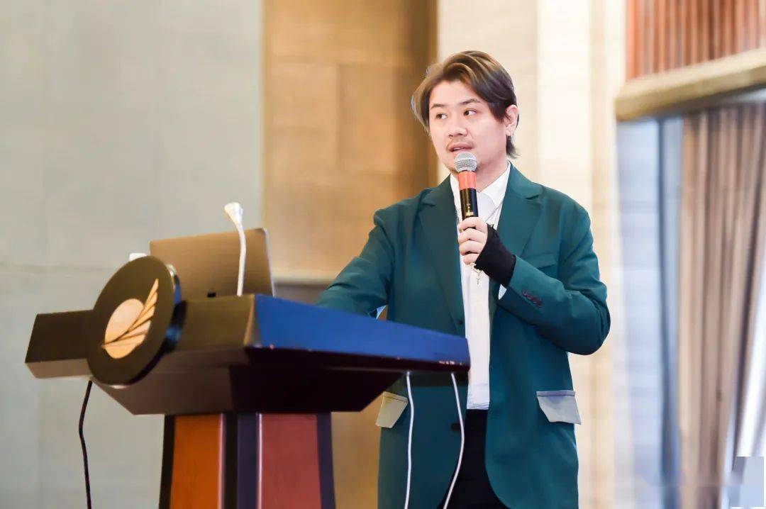 2022春夏趋势发布会杭州站,又是爆场!_孟祥