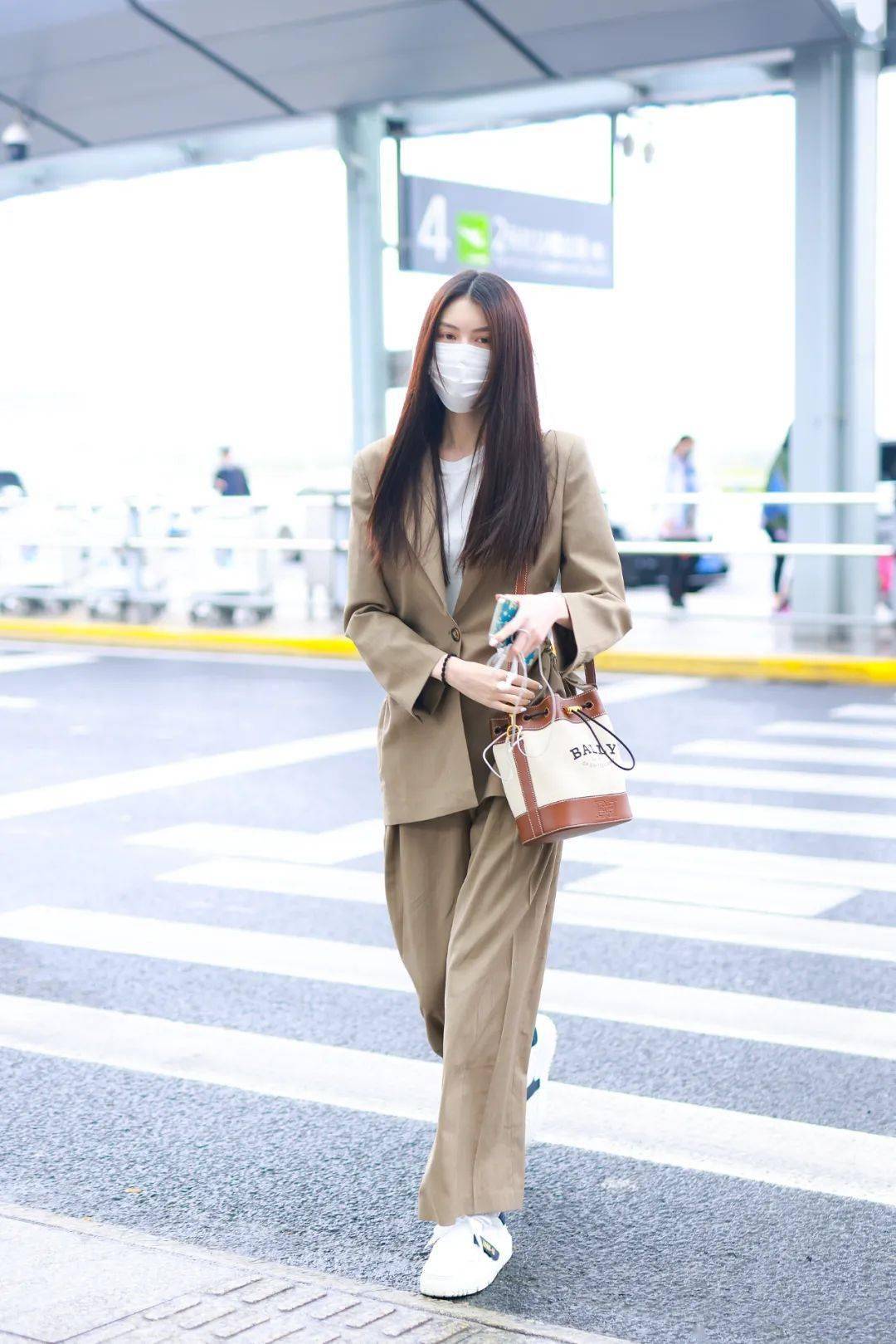 2021最好看的小白鞋上新!