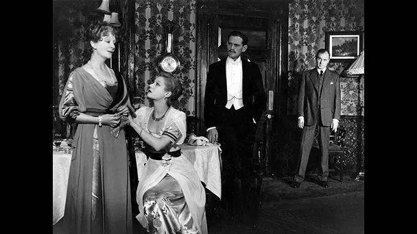 受欢迎度媲美狄更斯却被伍尔夫嘲讽探长来访编剧普利斯特列