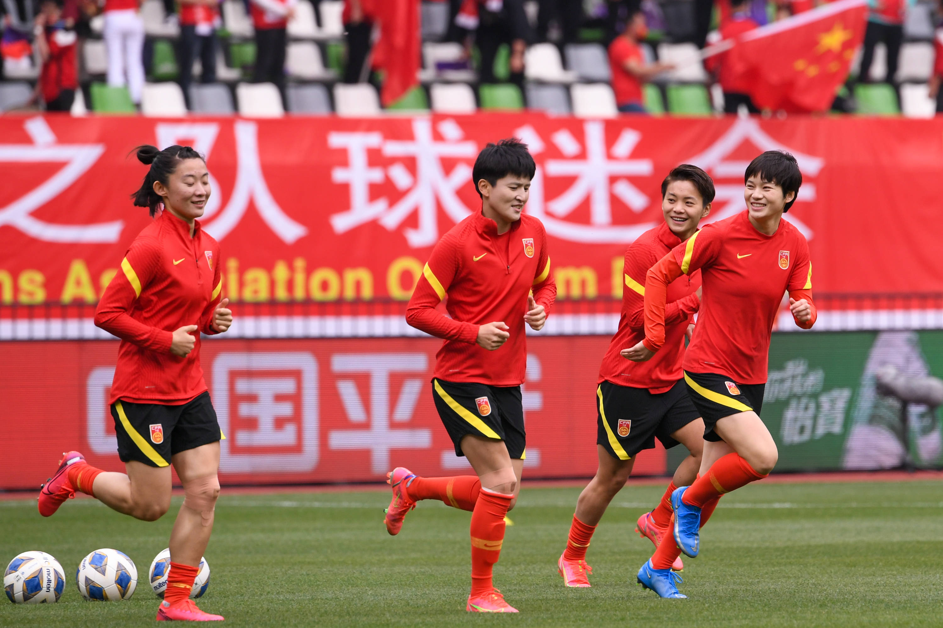 足球奥运会女足预选赛附加赛次回合中国队对阵韩国队