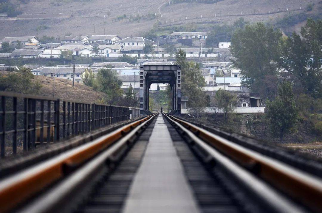 寻游通化十五集安鸭绿江国境铁路大桥