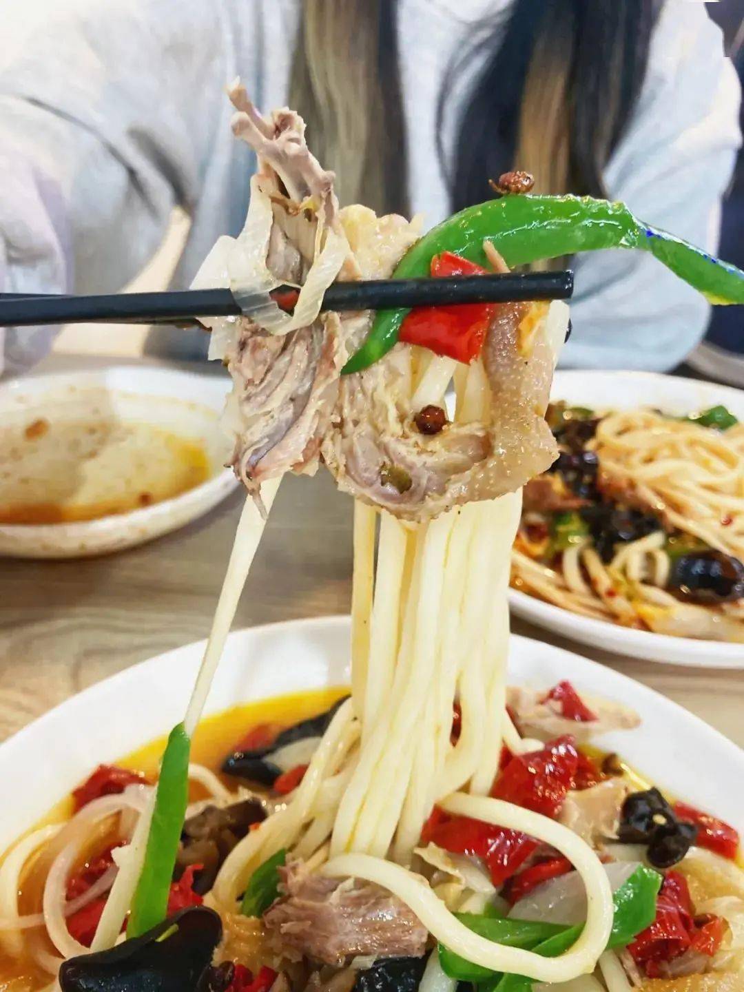 丁丁炒面图