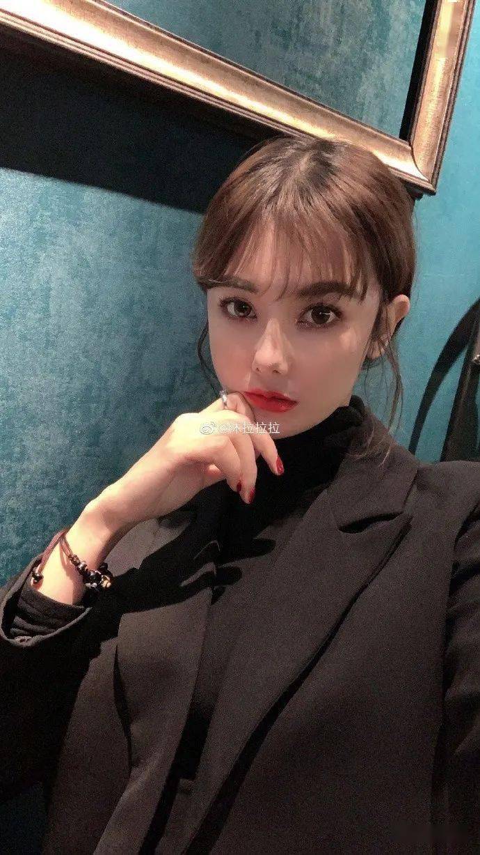 172cm环球小姐身材照火遍全网收割千万直男的身材真香