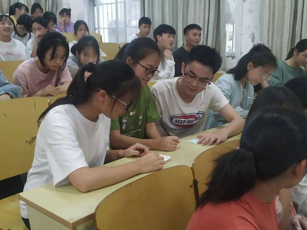 高级中学宁陕中学都安高中永平一中城口中学陇西二中崇义中学展开阶段