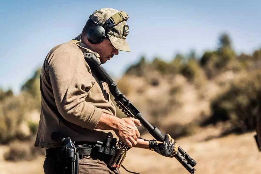 一夫当关战术霰弹枪细节大图欣赏