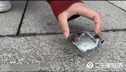 安康很多小学生追捧的这个玩具竟然有毒._臭屁炸弹