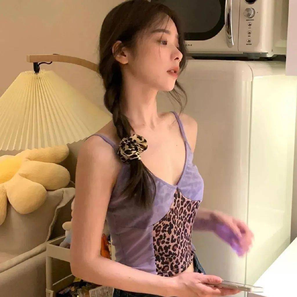 今日头像一个平平无奇的恋爱小天才