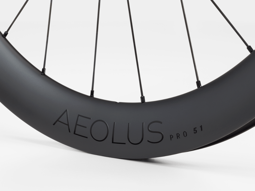 崔克Bontrager Aeolus RSL顶级轮组全线更新：更宽更轻无管胎圈刹_搜狐