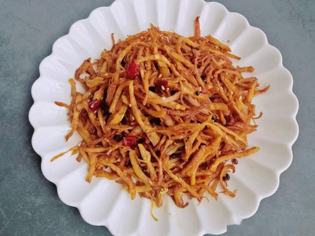 美食家常菜推荐:干煸麻辣鸡丝,白蘑菇汤,香辣藕片,营养又美味