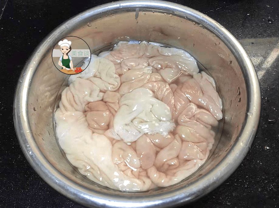 原创它是猪身上"最臭"的部位,碰到别手软,放锅中一熬,下饭下酒超赞