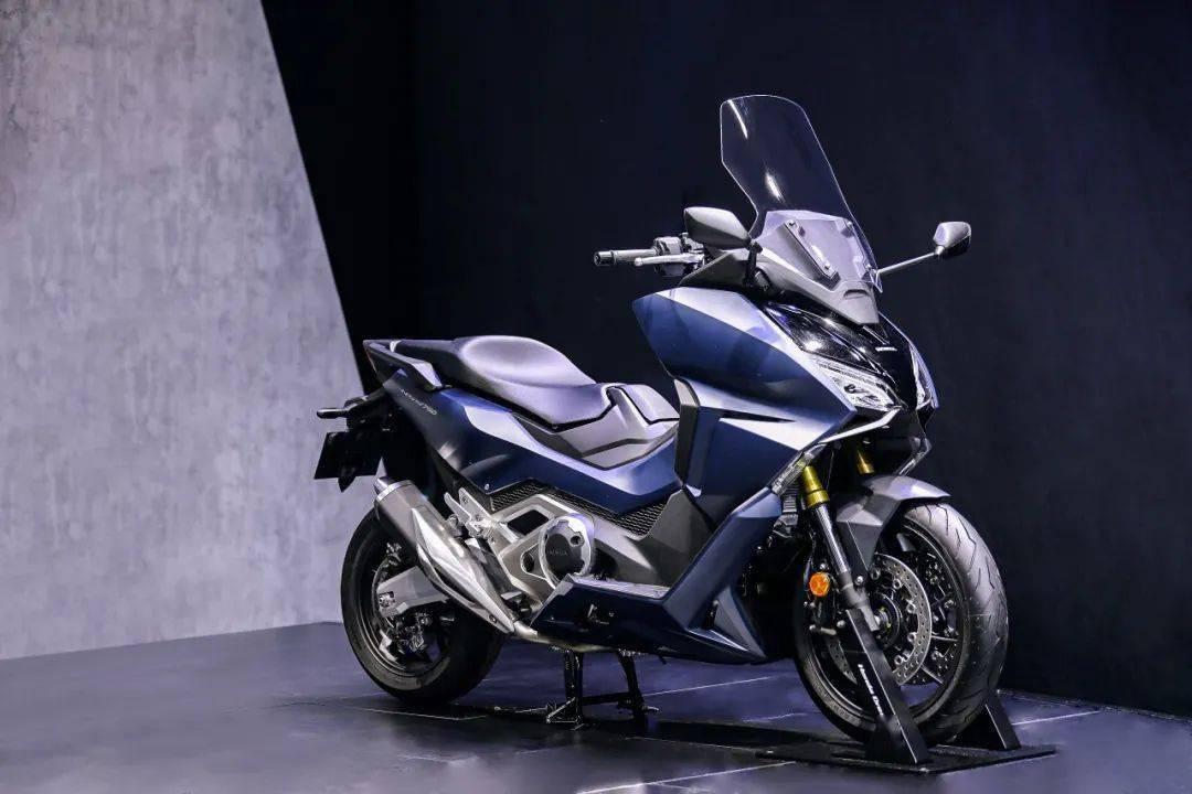 cb1000r,cm1100,nss750 公布售价