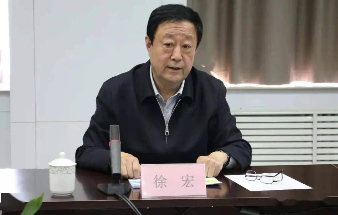 徐宏介绍了潍柴雷沃重工战略重组以来的生产运营情况,表示将进一步