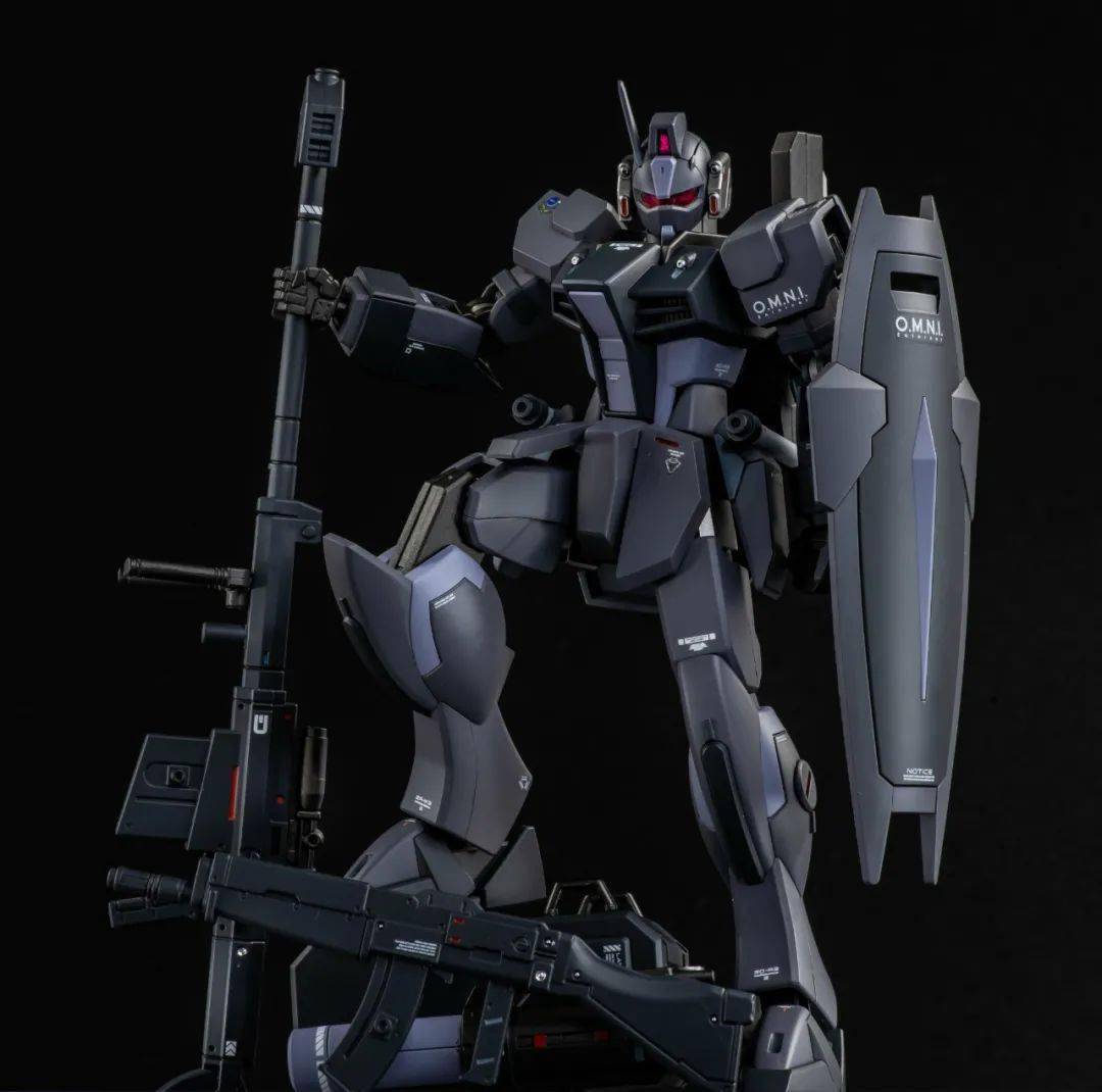 给短剑l来个陆战背包换色后效果针不戳