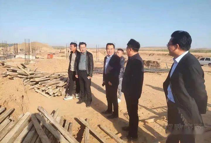 市农牧局局长薛德凯来我旗考察指导工作