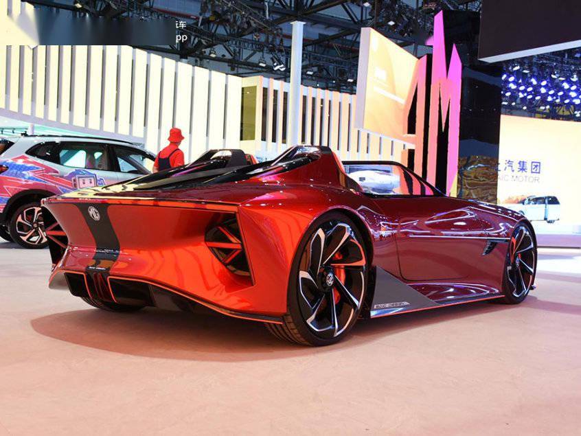 这款电动超跑帅呆了 上汽名爵cyberster概念车上海车展发布_搜狐汽车