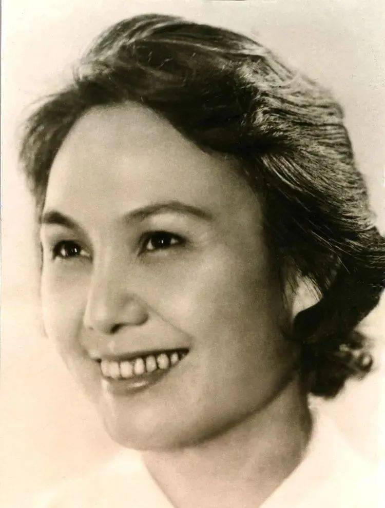 走近巨匠丨白杨礼赞:纪念表演艺术家白杨诞辰_电影