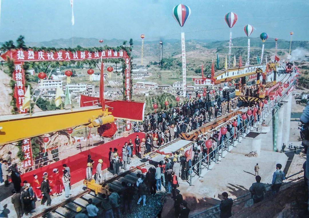 沿着最红铁路线寻访红色印记