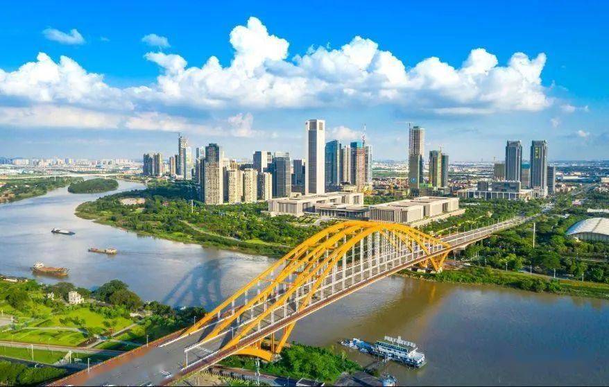 目前,佛山东平河道上,已建成多座桥梁,实现了佛山中心城区与周边区域