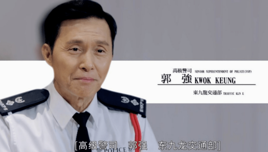 60岁tvb视帝"壁咚"50岁女星,网友:看到尴尬癌发作