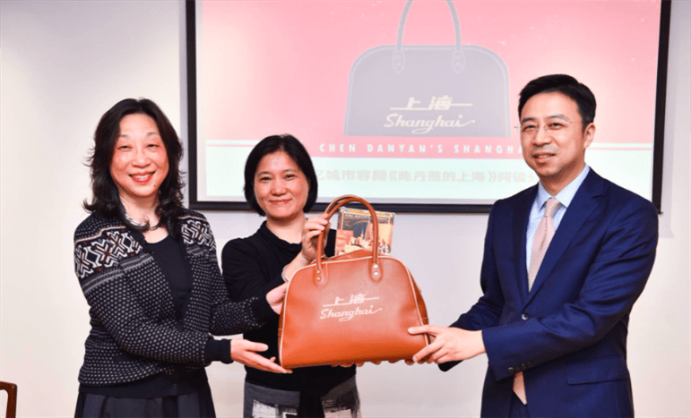 还记得风靡全国的"上海包"吗?销声匿迹后如今改良版又出现了_陈丹燕