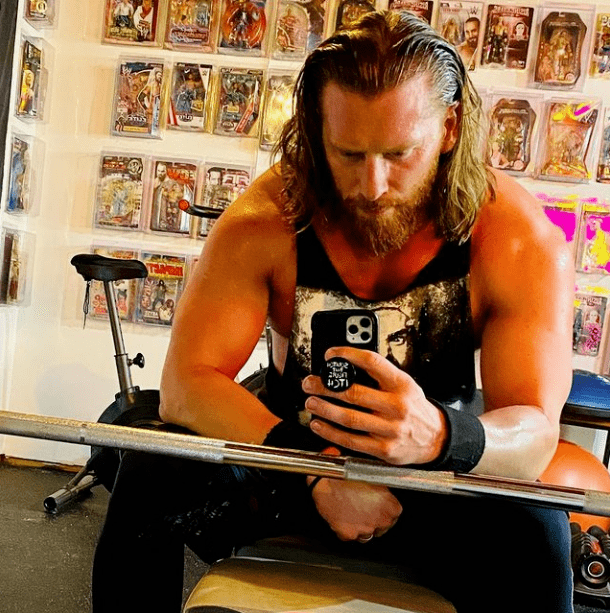 摔星朋友圈 4.23_麦特哈迪