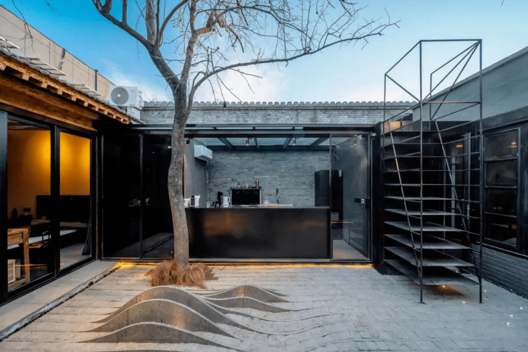 她所有的信仰都献给了这座北京胡同民宿