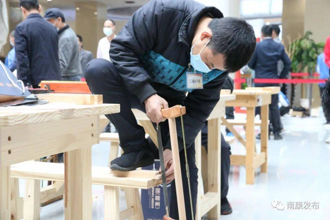 木工技能大赛开赛363名参赛选手争夺60个总决赛名额