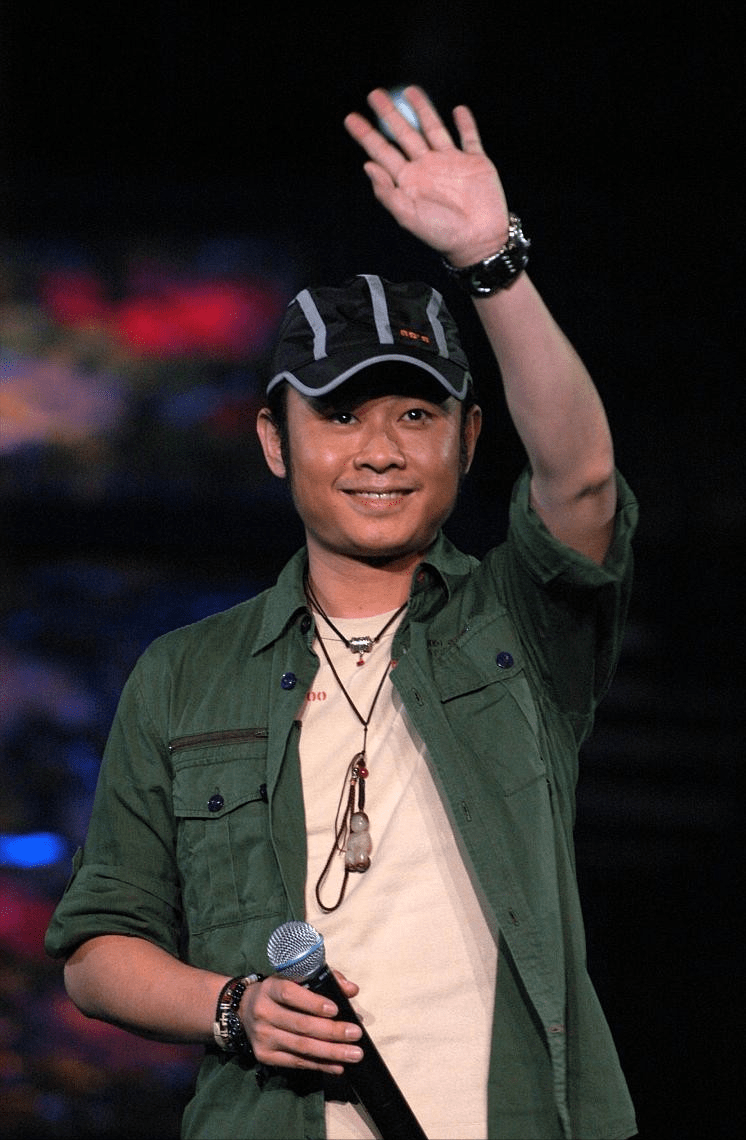 刀郎的帽子好像租来的同款图案衬衫买两件穿搭真够朴素