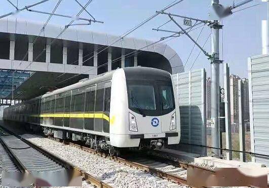 大连地铁13号全线实现车通