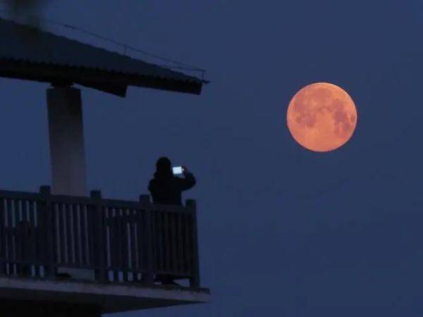 地球|今年首次“超级月亮”，来了！