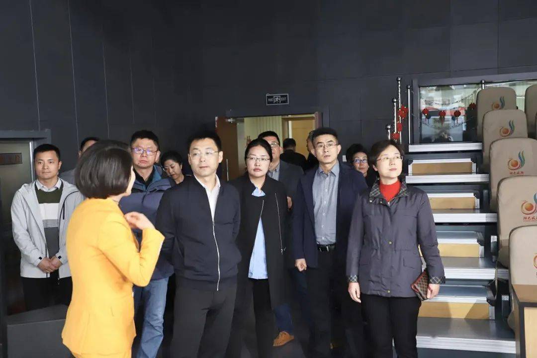 日喀则市桑珠孜区考察团到城阳区融媒体中心参观考察