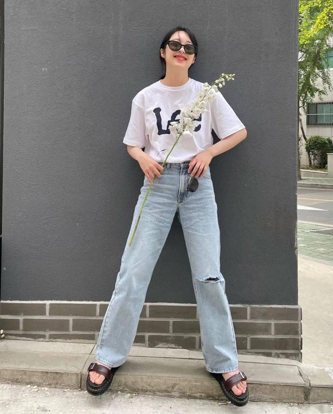 同款直筒裤 f7c48c88afc0498794092eadc1cf3557.jpeg