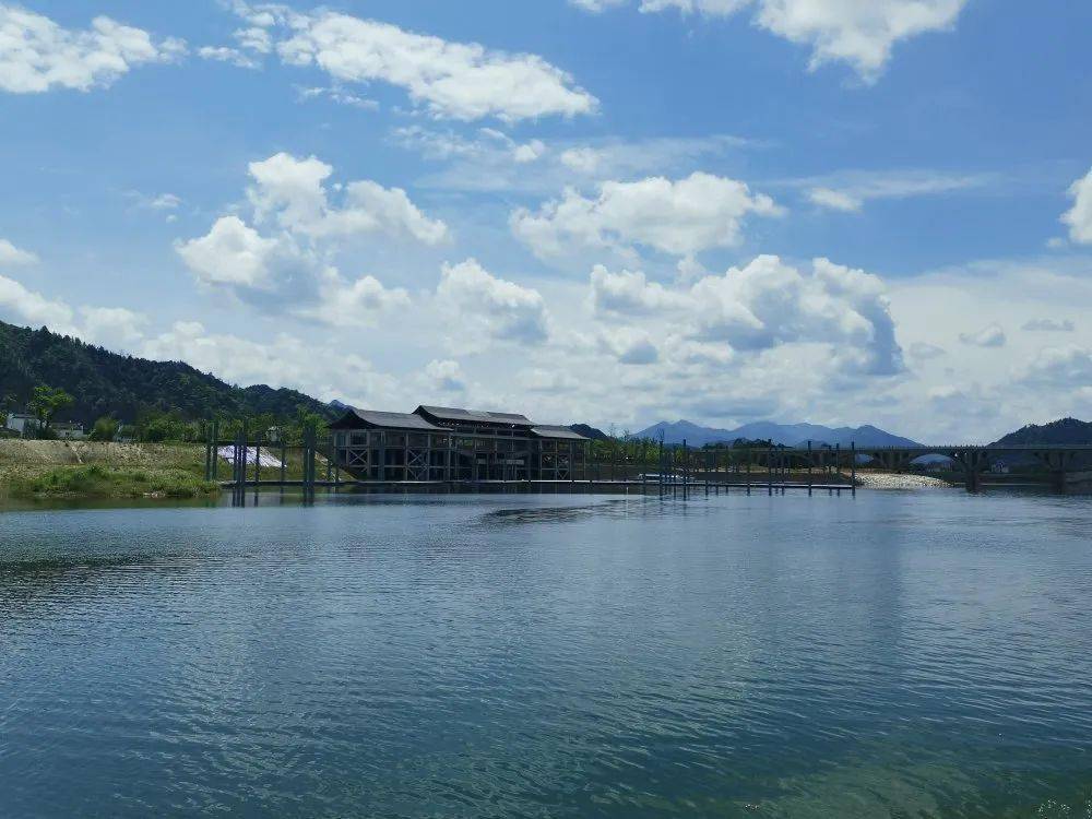 月潭湖旅游区图片