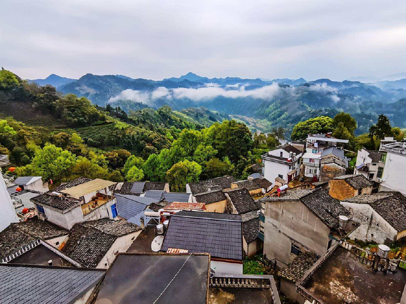 安徽石潭下汰村,观景居住绝佳之地,带你走进下汰村去看看_土灶