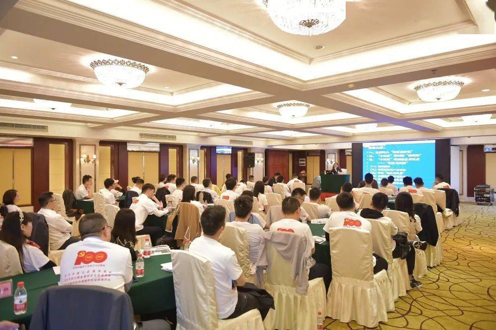 缔结友好 同携手共进步为加强川商青委会,渝北青商会,渝中乐清青委会