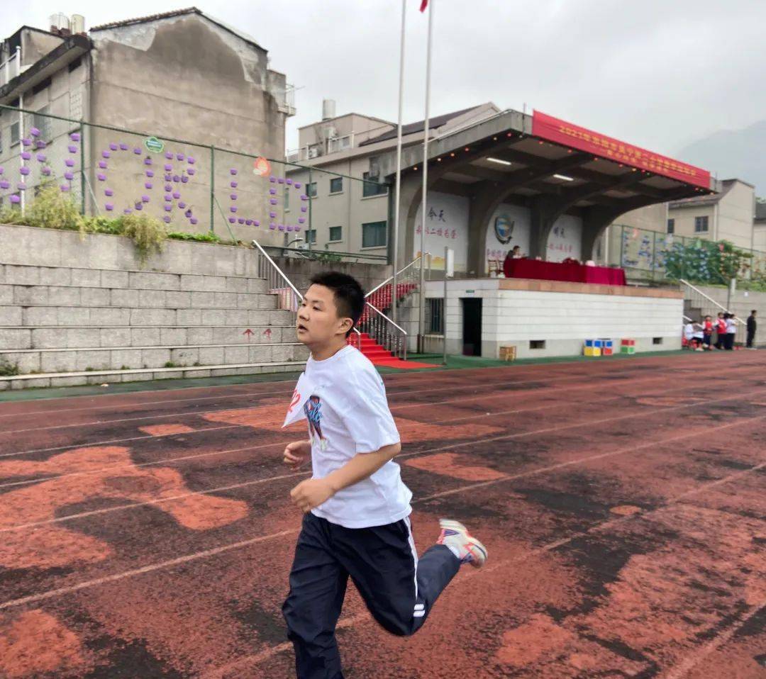 让百年党史活起来吴宁二校运动会开幕式燃爆全场