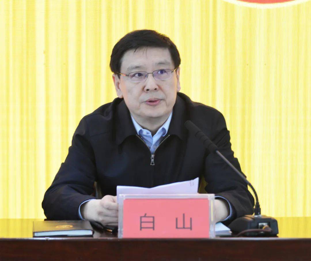 我市举办庆祝"五一"国际劳动节大会暨 "我是状元"技能竞赛决赛仪式