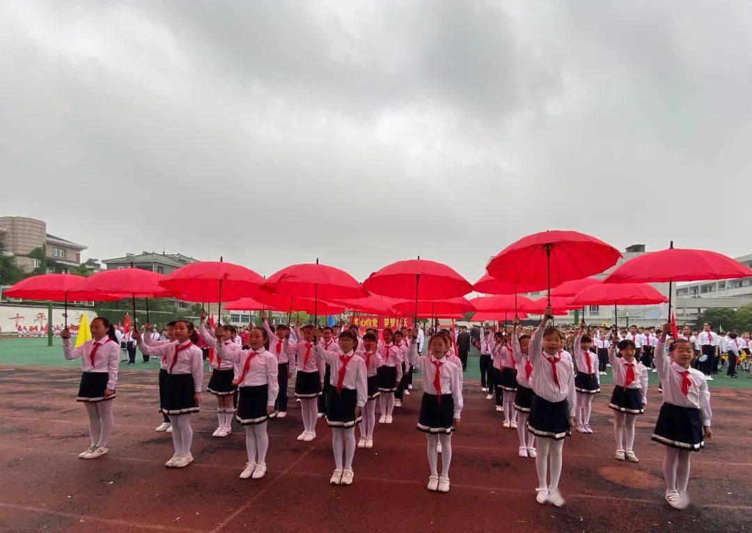 让百年党史活起来吴宁二校运动会开幕式燃爆全场